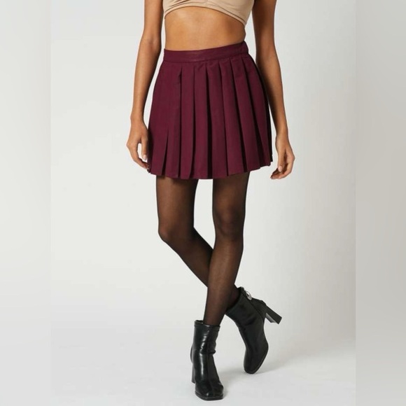 BCBGMaxAzria Dresses & Skirts - NWOT BCBGMaxAzria Skirt Pleated Burgundy Bordeaux Red School Girl Size 2 fits 4